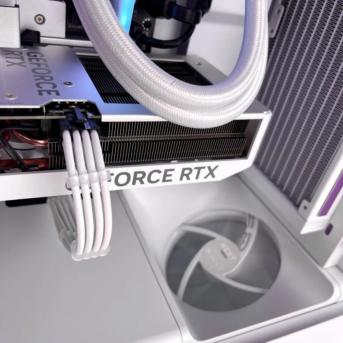 IGaming Ryzen 5/7 9700X | RTX 4060/4070 Ti | 32GB DDR5 | H5 Purflow