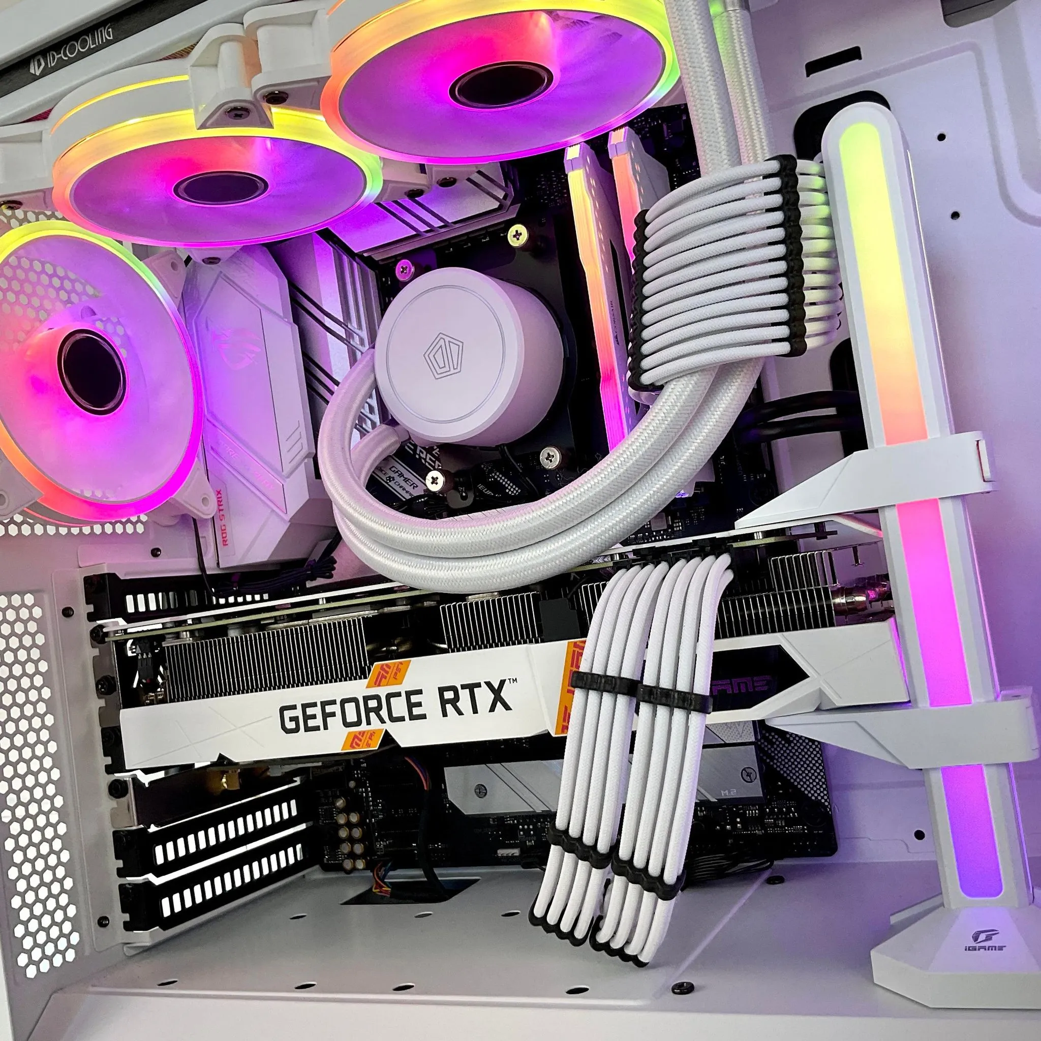 IGaming Ryzen 7 5700X | RTX 4060 Ti-4070 Ti Super | Td500 Mesh White