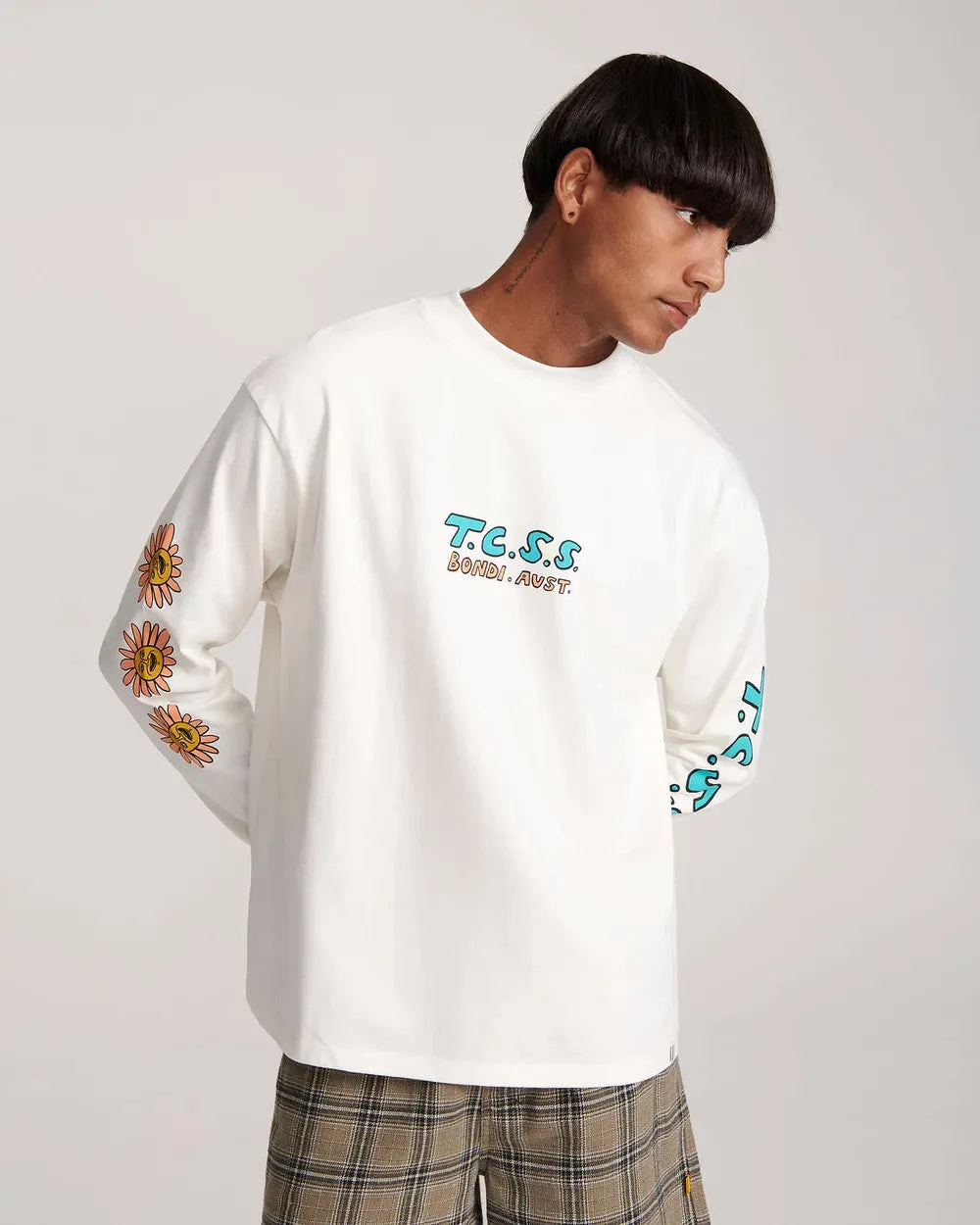 The Critical Slide Society Grande Long Sleeve Tee in Vintage White