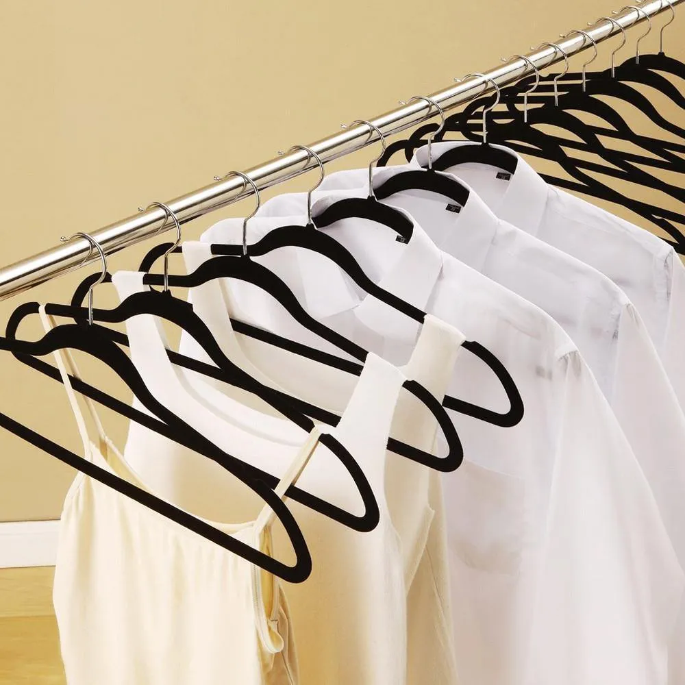 Yaheetech Velvet Hangers Black